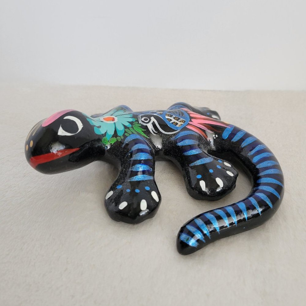 Talavera Gecko Mexican Pottery Figurine
